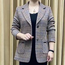 高档妈妈装格子西服外套女2023新款春秋洋气中老年大码显瘦小西装