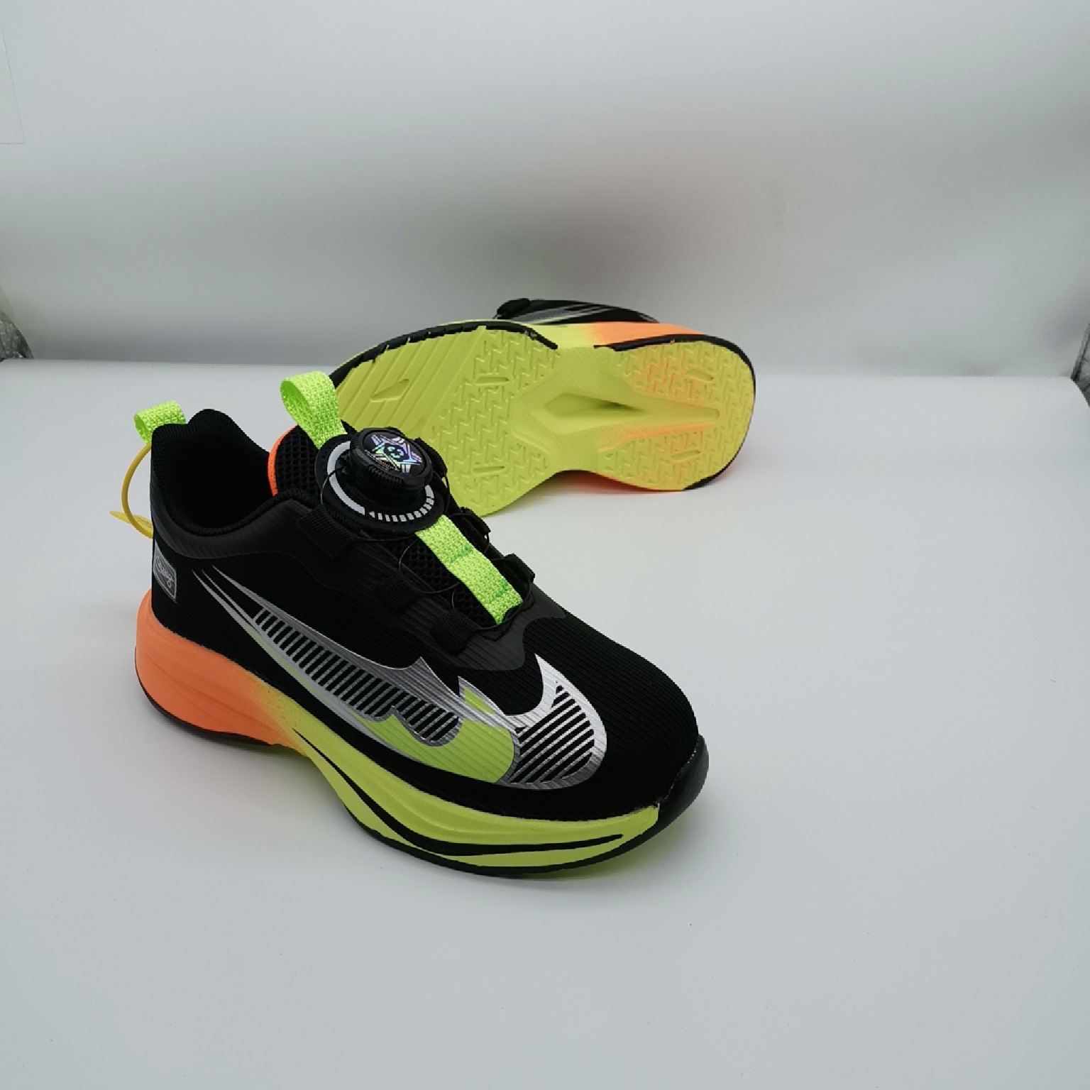 Niños de otoño doble red 33 - 38 yardas 2025 nuevos zapatos transpirables para niños zapatos de papá zapatos de niños zapatos deportivos