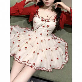 甜辣风绣花吊带连衣裙套装女夏薄款防晒衣开衫法式碎花收腰短裙子