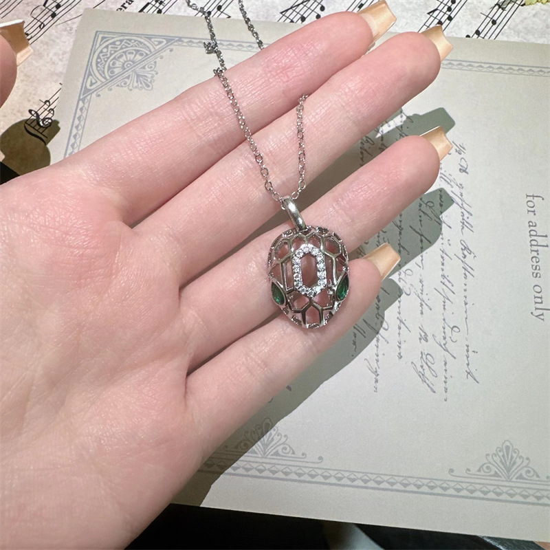 Fashion Snake Copper Inlay Zircon Pendant Necklace 1 Piece