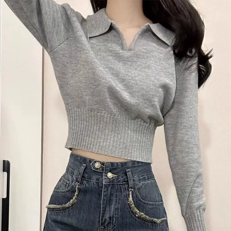 Вязаный облегающий сексуальный бретельный топ с поло-воротником