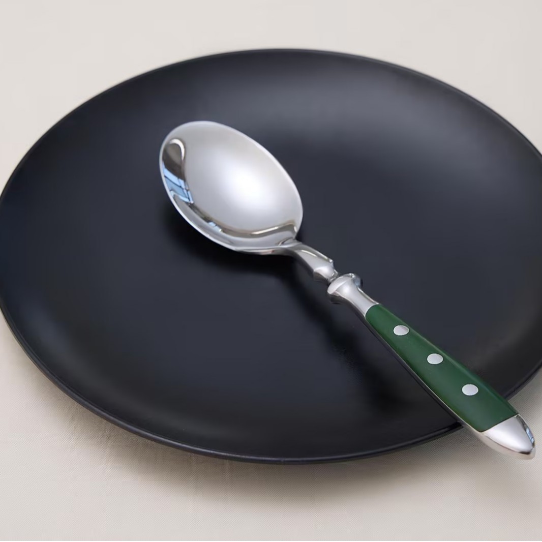 Transfronterizo Amazon 430 set de cubiertos de acero inoxidable hotel restaurante occidental cuchillo de filete retro tenedor cucharas set de tres piezas