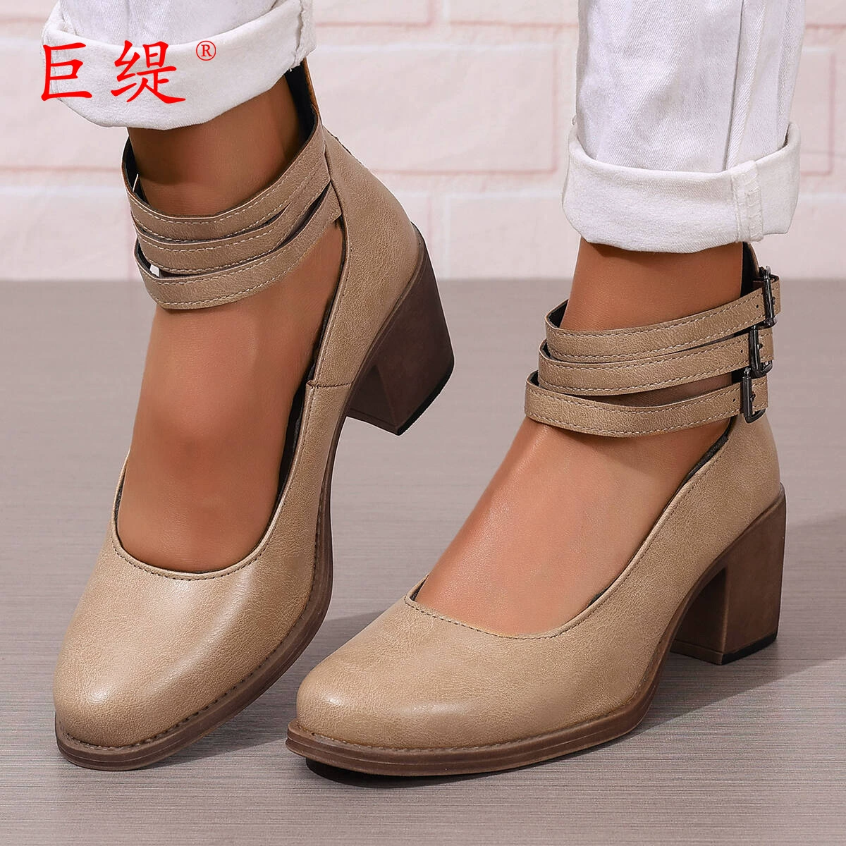 Giant Ti 2025 Amazon Shopee Independent Station Европейская и американская внешняя торговля ретро 36-42 больших размеров туфли на молнии на задних каблуках