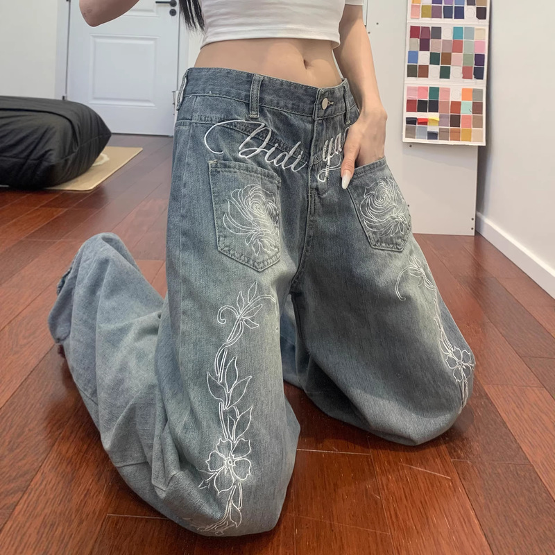 Blue Washed Floral Letter Embroidery Jeans for Women, Niche Street Style Pants, American-Style Loose Straight-Leg Scimitar Pants Blue Washed Floral Letter Embroidery Jeans for Women, Niche Street Style Pants, American-Style Loose Straight-Leg Scimitar Pants
