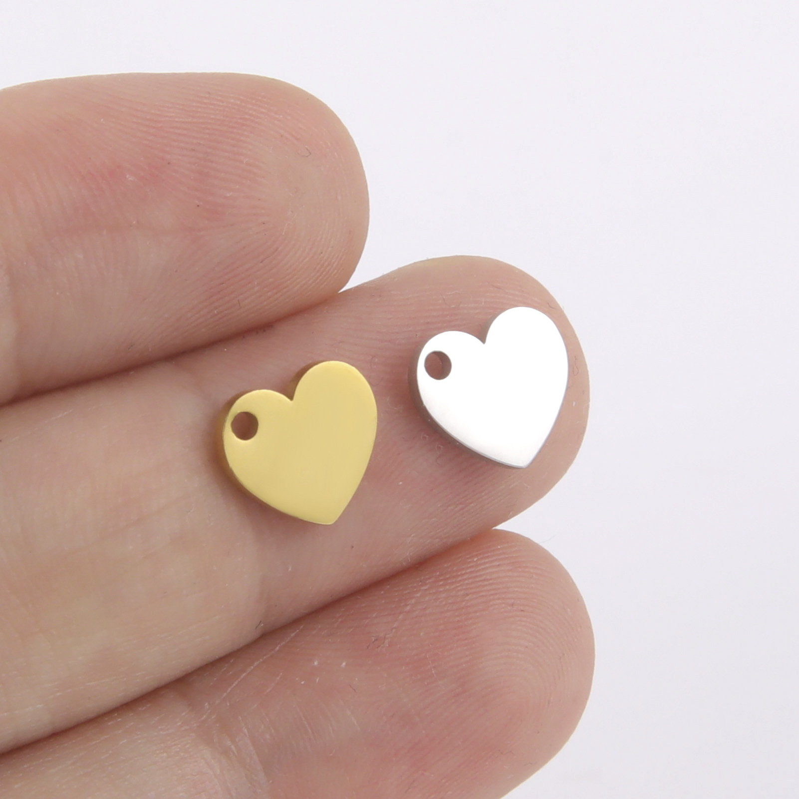 Stainless Steel Material Heart Shape Pattern Women's Gender 1 Piece Stainless Steel 18K Gold Plated Heart Shape Polished Pendant