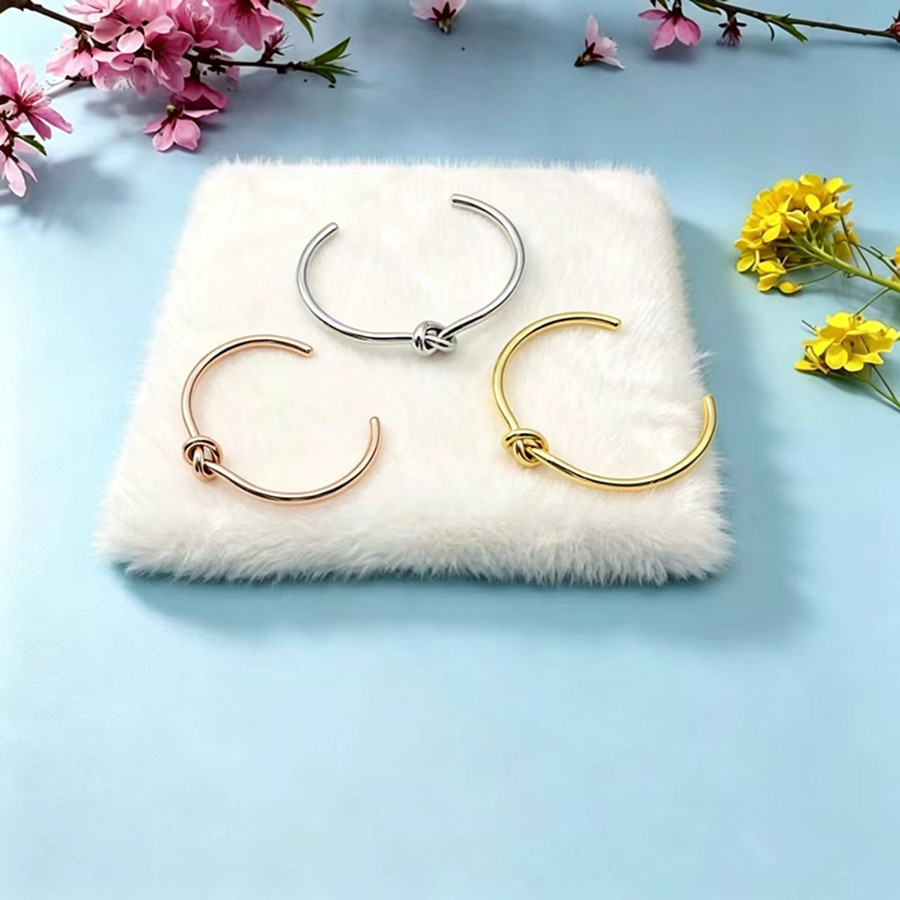Fashionable retro woven bracelet stainless steel