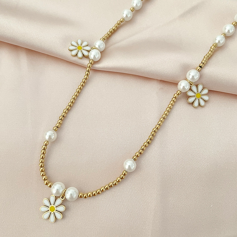 Sweet Daisy Titanium Steel Plating Artificial Pearls Necklace