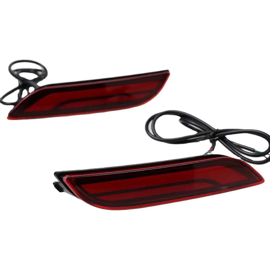 Adecuado para Toyota Camry trasero parachoques luz 18 Camry luz de advertencia modificada luz de freno LED trasera