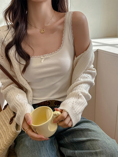 Summer fashionable top with cups, lace T-shirt sleevless, western style, high-quality style