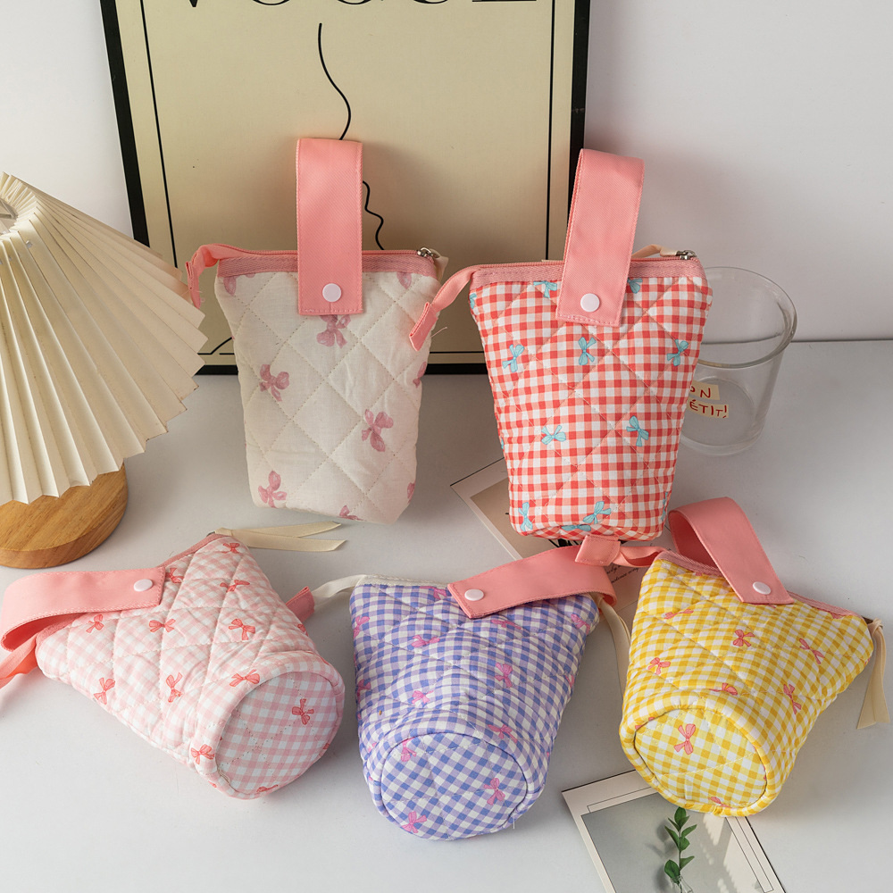 Pencil case with bow