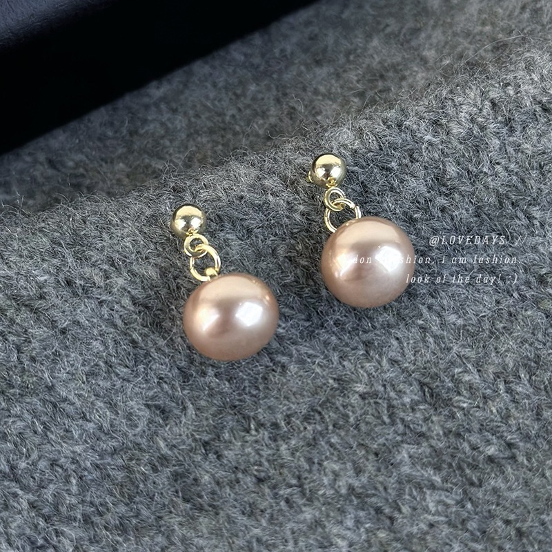 Retro demi-season earrings from pearl