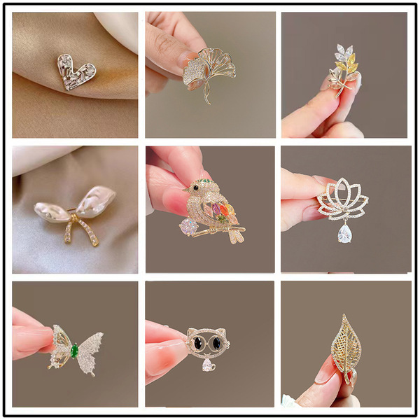 Cartoon small brooch lapel pin