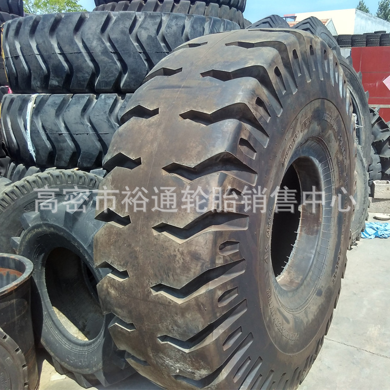 港机港口轮式正面吊斜交工程轮胎21.00-25 2100-25 44PR 羊角花纹
