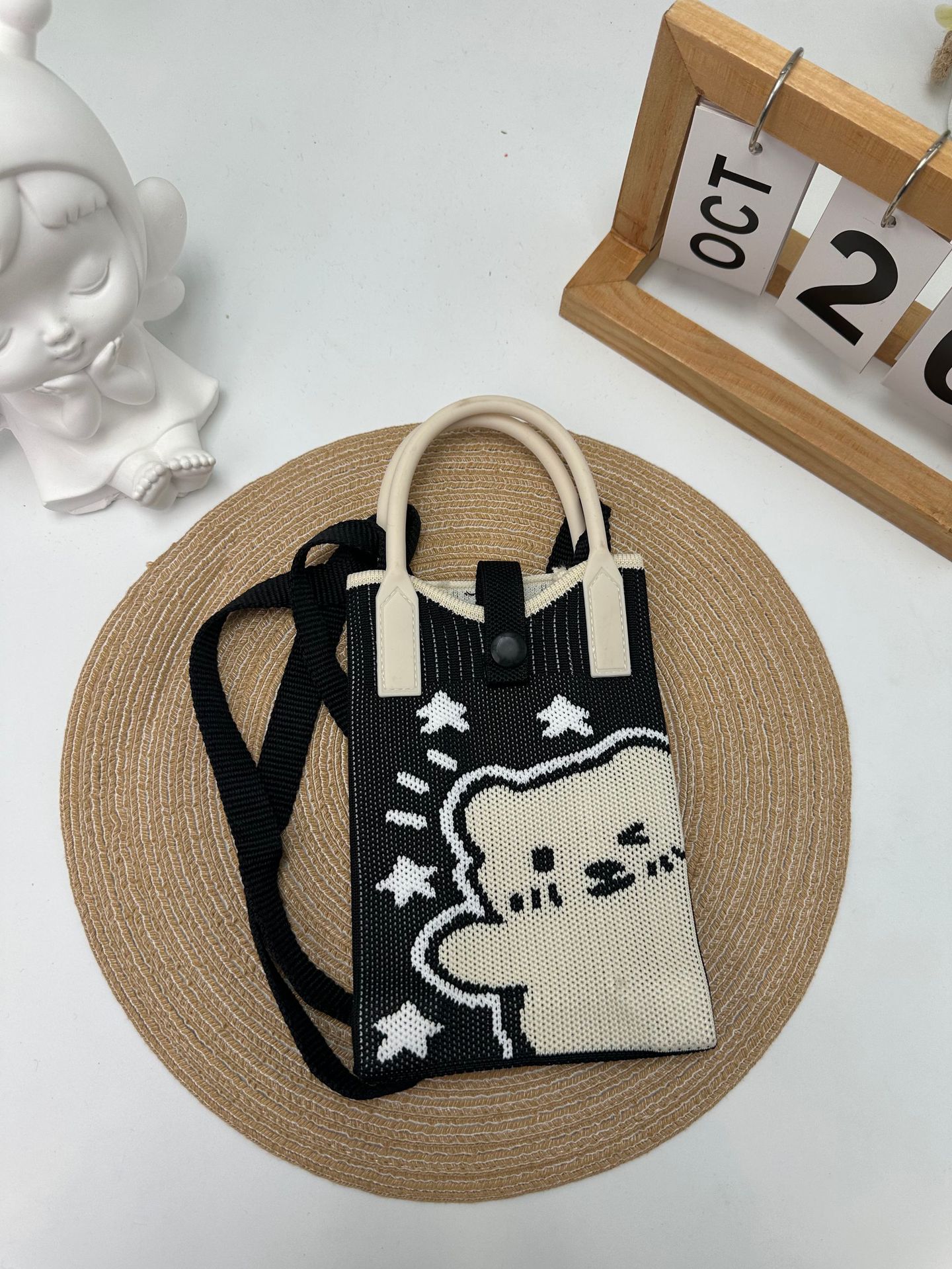 Cartoon Graphic Knit Compact Phone Crossbody Bag 73