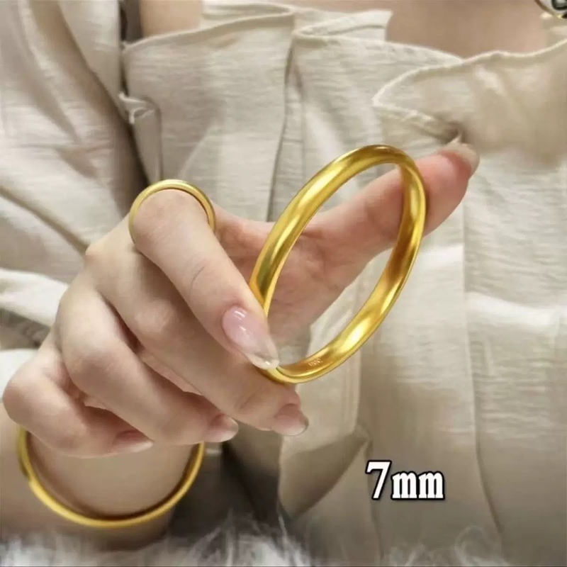 24K Gold-Plated Traditional Style Bracelet with a Smooth Surface, Solid Bracelet for Women, Jewelry for Weddings, Imitation Gold