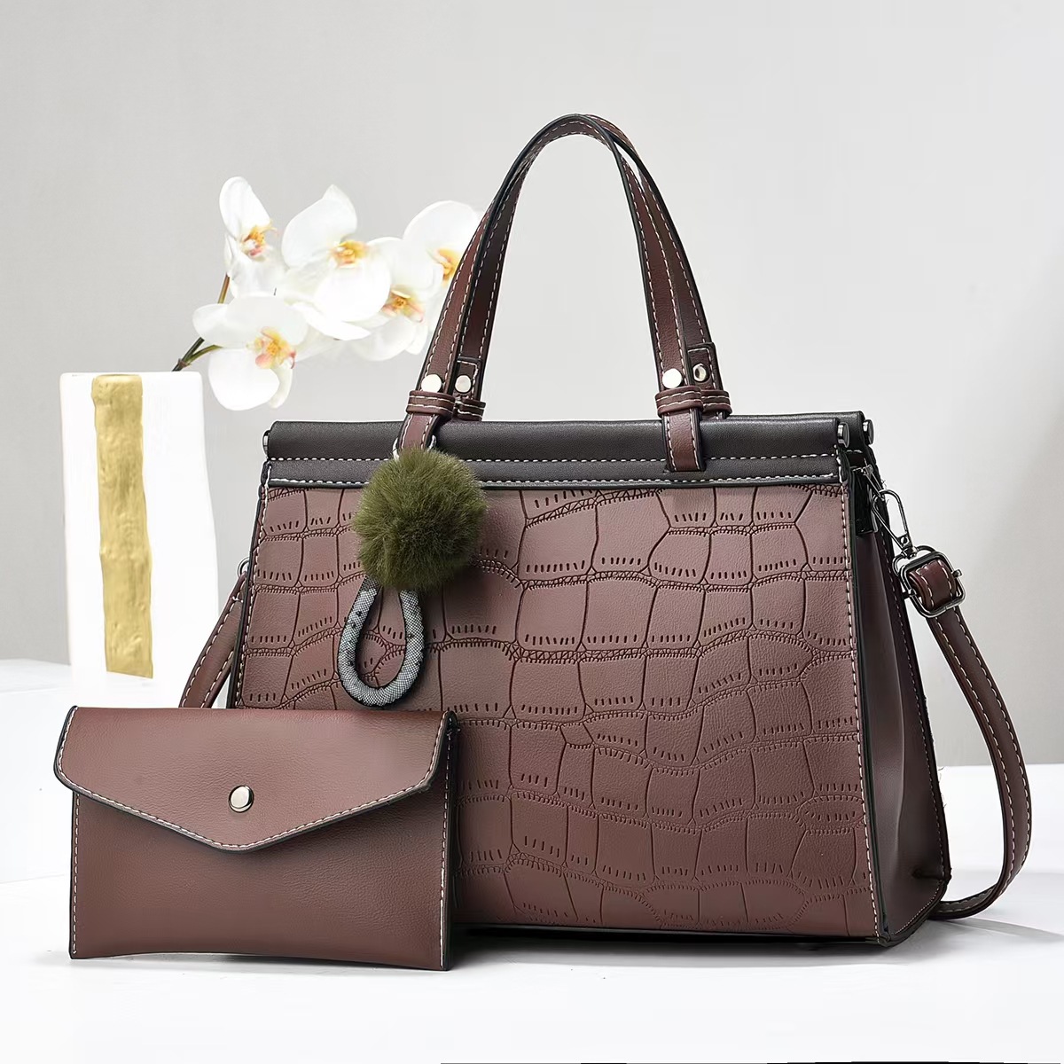 Fabricantes de comercio exterior bolsos de moda de verano de hombro único atmósfera 2025 bolsos de mochila de damas nuevas bolsas de madres versátiles