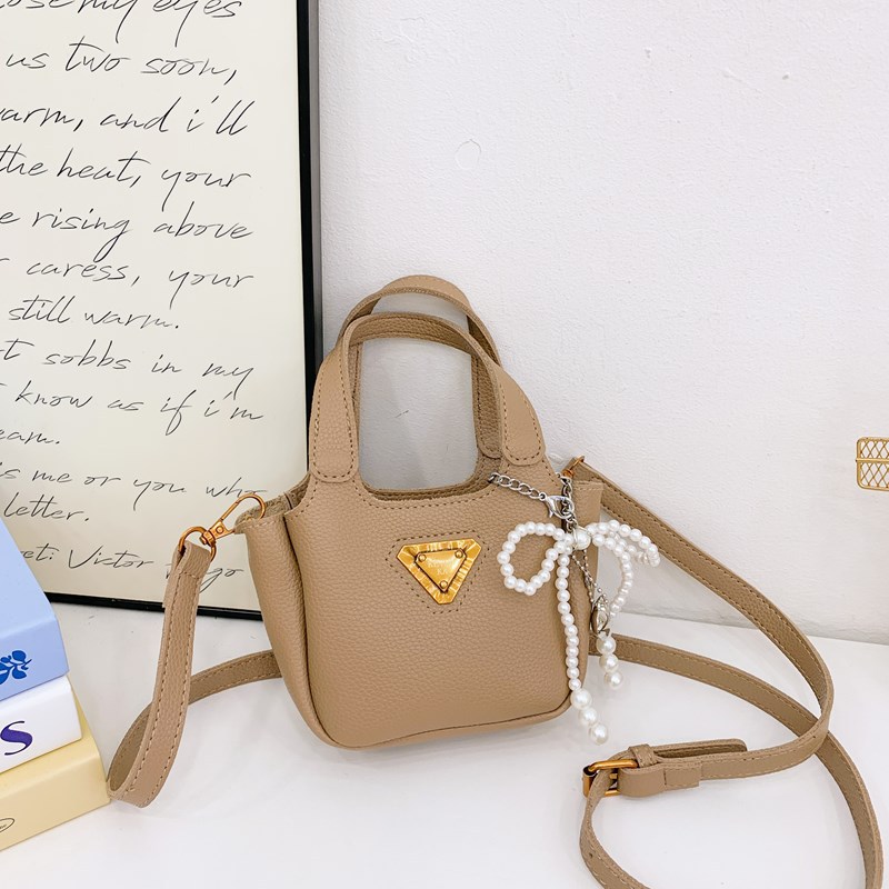 액세서리가 없는 818 카키 싱글백