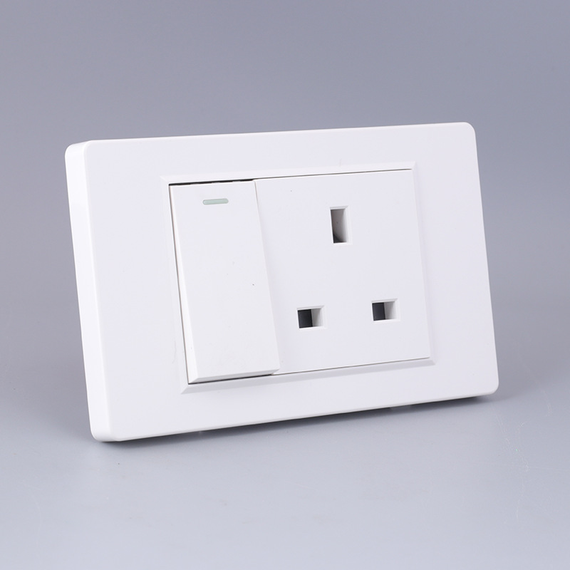 Zócalo estándar británico 118 tipo de pared británica interruptor de tres agujeros doble control 13A de tres agujeros de Asia sudeste