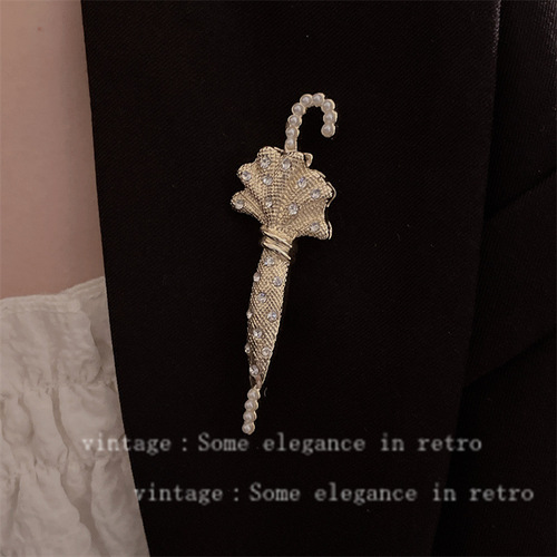 Creatively designed umbrella brooch, Korean style retro personality, versatile fashion suit pin, collar pin, men's and women's corsage