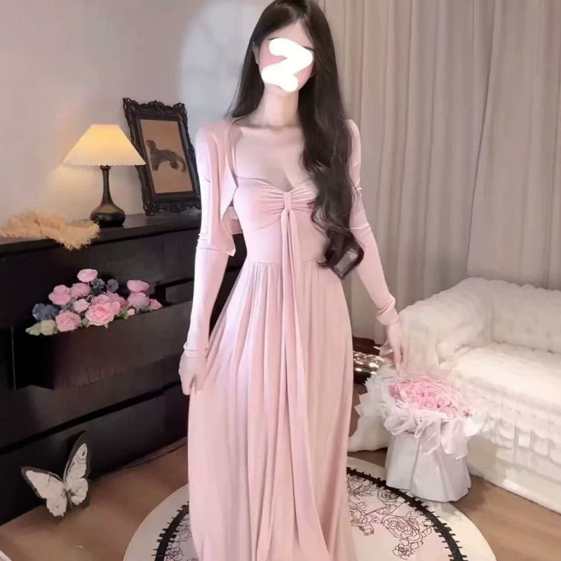 Early autumn pure desire pink cardigan and suspender dress set for women, 2026 new style, beach vacation, elegant waist-cinching long dress