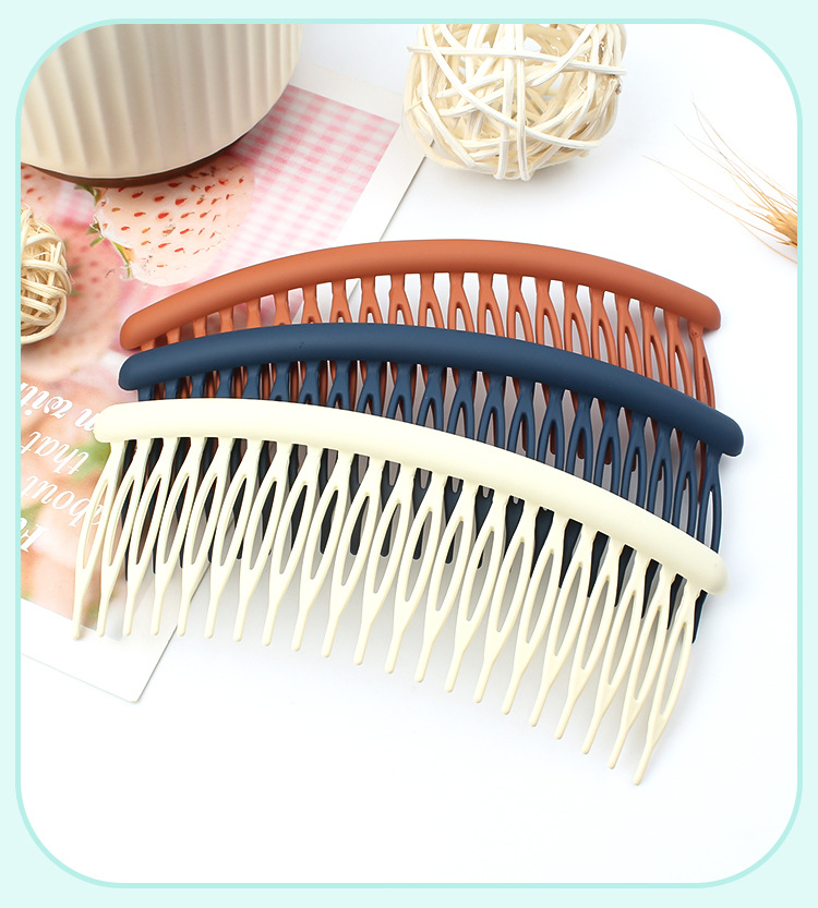 Simple Style Geometric Solid Color Arylic Stoving Varnish Insert Comb 1 Piece display picture 1