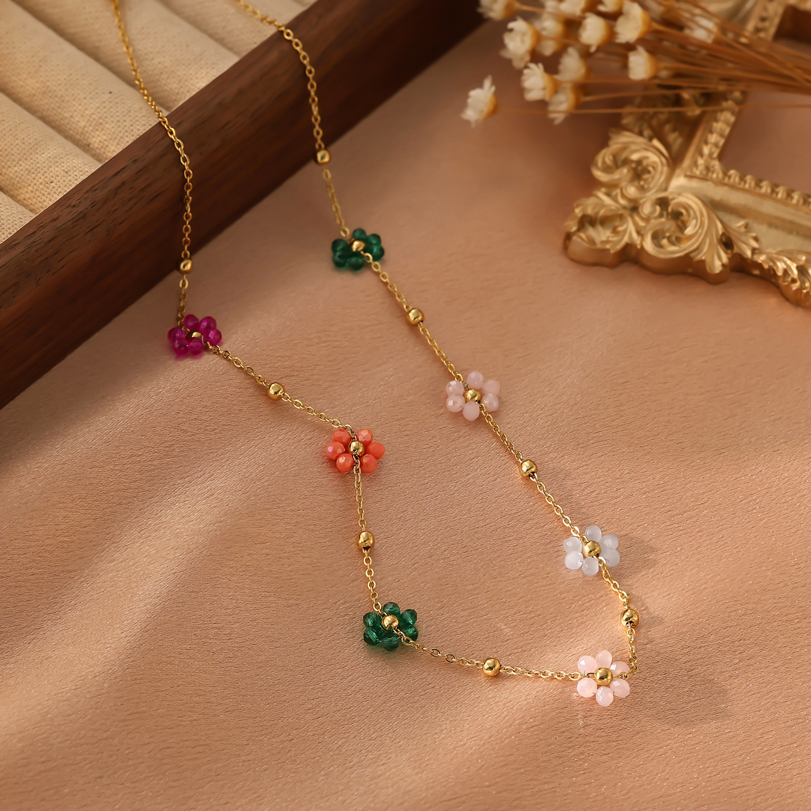 10g Weight Necklace Classification Titanium Steel Chain Material cable chain Chain Type 1 Piece Quantity Holiday, Daily Occasion Titanium Steel Material Flower Pattern All Seasons Season Women's Gender Plating Design Simple Style Style Wholesale Jewelry Simple Style Flower Titanium Steel Plating Necklace Cable Chain 7