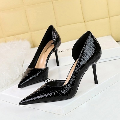 8238 European and American Fashion Banquet Women&apos;s Shoes High Heels, Thin Heels, Shallow Mouth, Pointed Side Hollow