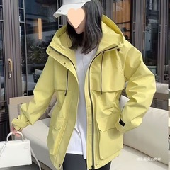 2025春秋新款女士爆款多巴胺休闲连帽冲锋衣时尚抽绳收腰风衣外套