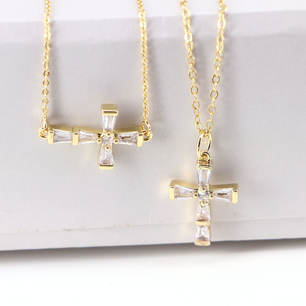 Simple Cross Pendant Necklace Copper Micro-inlaid Zircon Necklace display picture 3