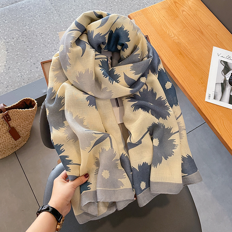 Dongdaemun new cotton and linen scarf autumn and winter new warm Korean women's Joker shawl scarf scarf 10 wholesale