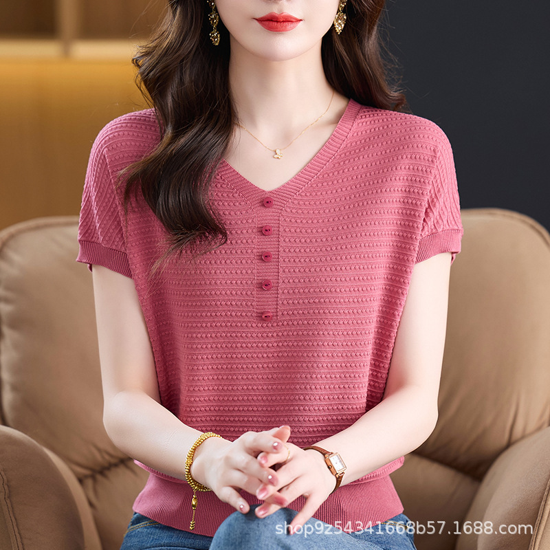 夏のアイスシルクニット半袖 Tシャツ女性のための 2025 新しいファッション多用途 V ネック薄型快適な Tシャツトップ女性のための|undefined