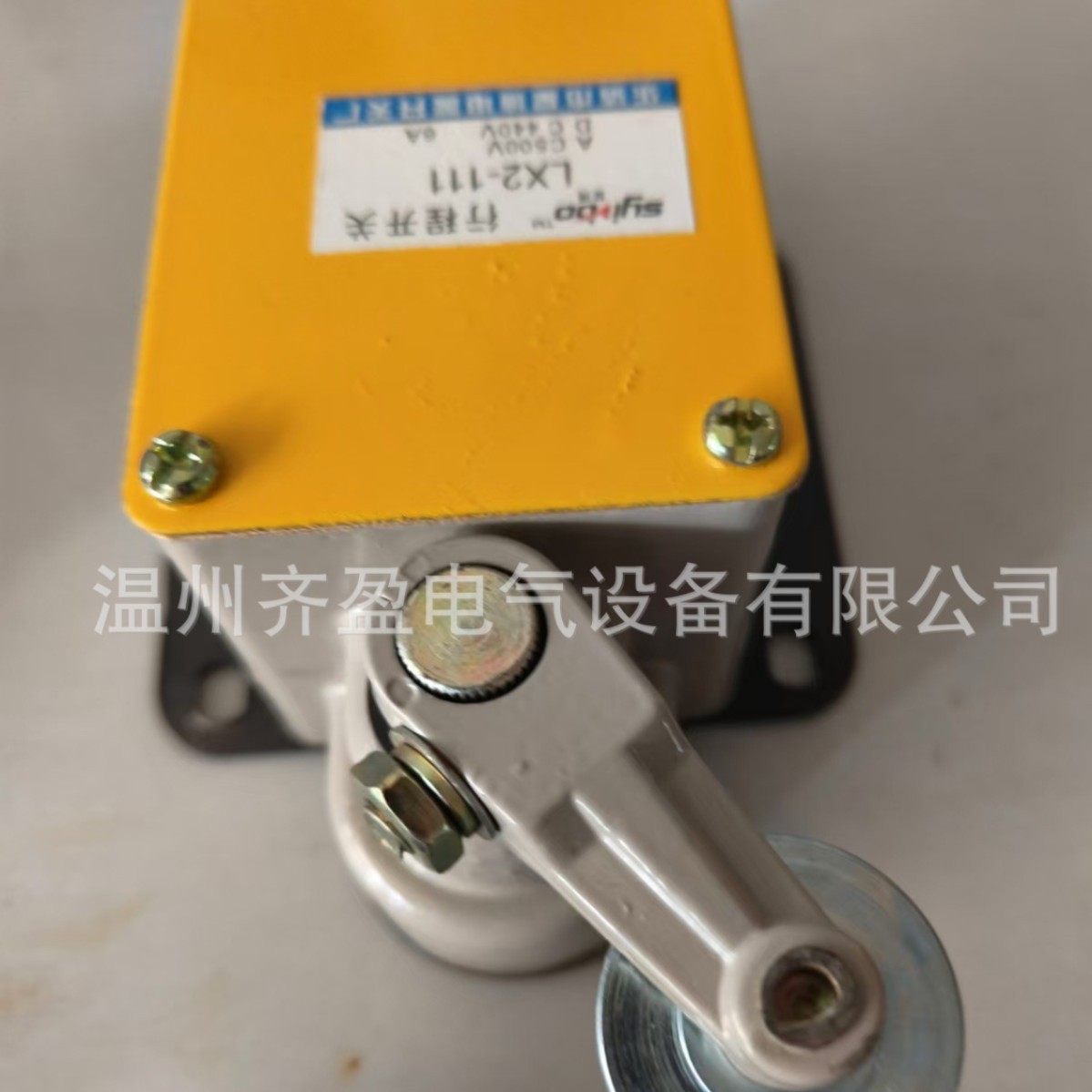 行程限位开关广泛应用于各种类机床机械设备实现自动化的必要器件