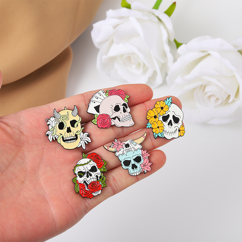 Novelty Flower Skull Alloy Stoving Varnish Metal Brooches