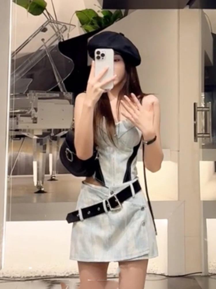 Bộ hai mảnh áo hai dây phối quần ống rộng phong cách lạnh giá mùa hè — Màu xanh lam nhạt chi tiết 4