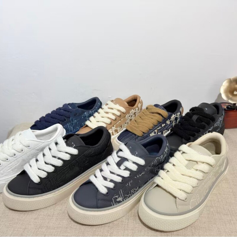 Guangzhou Four-Season Couple Running Shoes 2024 New Thick-Soled Luminous Dad Shoes Fashionable Breathable Sports Trendy Shoes