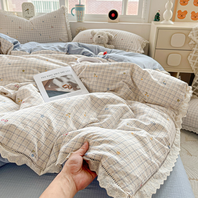 Cama de hilo de doble capa floral de clase A, juego de cuatro piezas, sábanas de algodón de algodón, funda de edredón, ropa de cama, dormitorio de estudiantes, juego de tres piezas 4