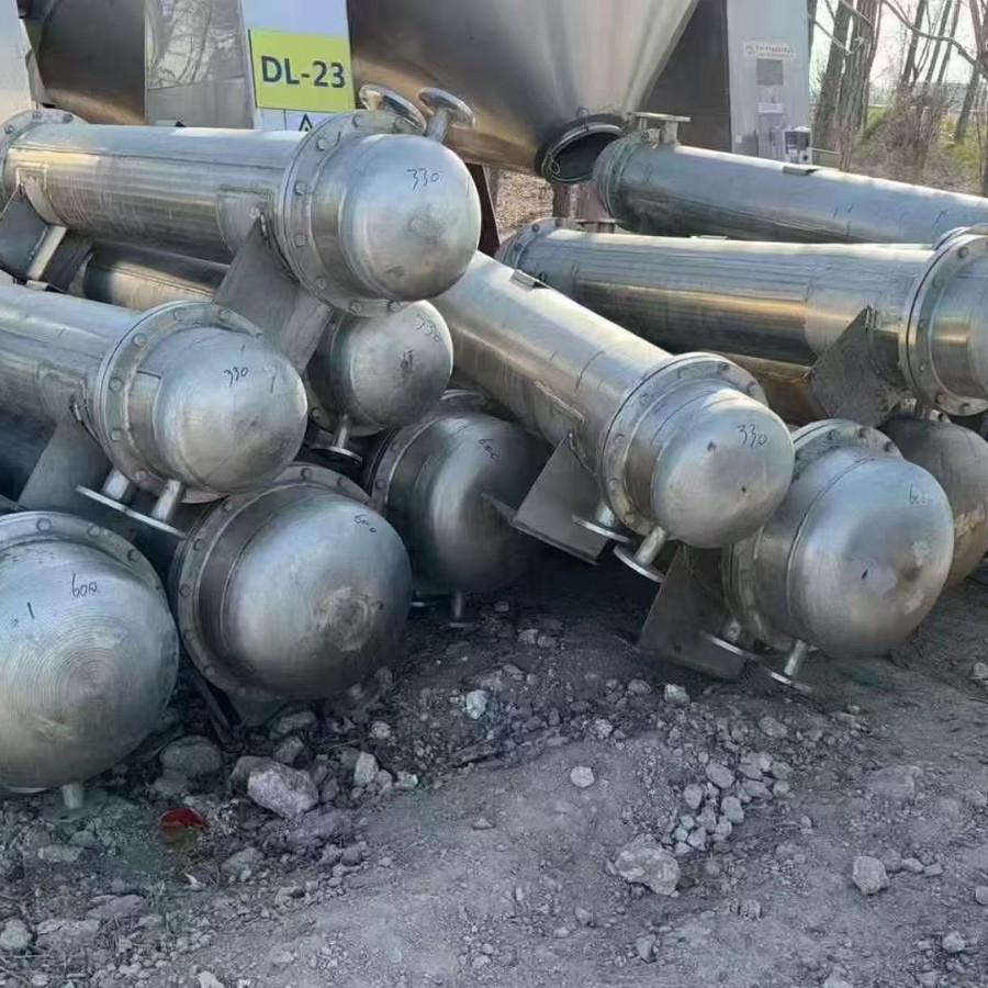 列管式换热器 工业防腐换热设备内循环冷凝器 不锈钢材质工作稳定