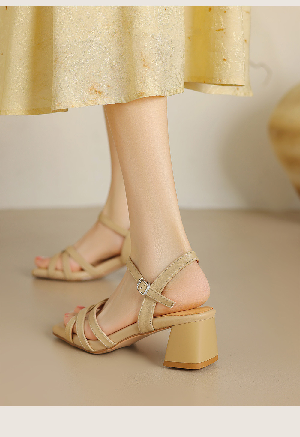 Sandal nữ quai ngang dệt sọc nhỏ da cừu, gót vuông ổn định, cỡ lớn 34–43 — Màu trắng be chi tiết 12
