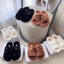 高版凯旋门毛拖鞋女秋冬新款保暖厚底羊毛交叉拖鞋外穿一字拖