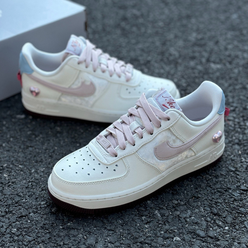 Original Af1 Air Force One Sneakers Valentine's Day Year of the Horse Independence Day Star Design Unisex Casual Thick-Soled White Shoes Original Af1 Air Force One Sneakers Valentine's Day Year of the Horse Independence Day Star Design Unisex Casual Thick-Soled White Shoes