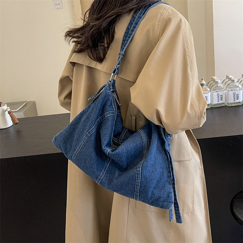 Bolso de mezclilla para mujer 2024 nuevo bolso de hombro casual de viaje de gran capacidad bolso de mensajero de clase al por mayor