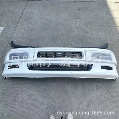 Japanese heavy truck bumper five (WUSHILING) Ten Bell ISUZ GIGA /CXM/CXZ bumper assembly