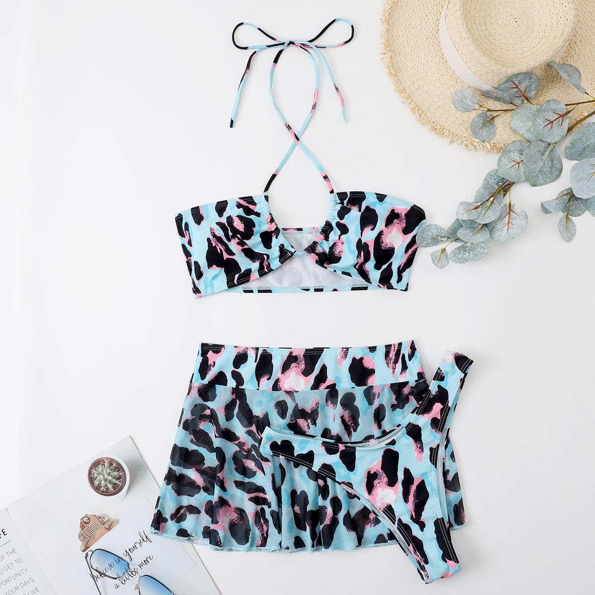 2022 nuevo popular europeo y americano de la moda impresa de estampado de leopardo Mujer traje de baño Bikini de tres piezas