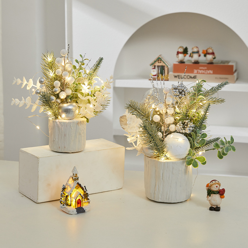 Mini-Weihnachtsbaum in Weiß mit Lichterkette – Elegante Tischdekoration aus Holz für Zuhause, Büro und festliche Anlässe (Verschiedene Größen und Beleuchtungsoptionen)_voghion.com