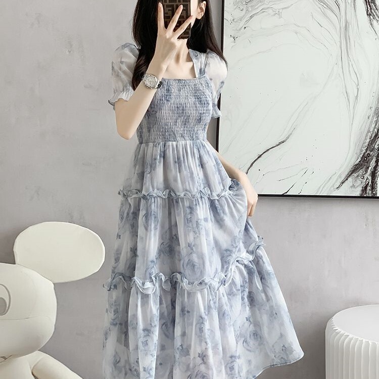 Tea-Colored Floral Dress for Women, Summer 2026 New French Style Waist-Cinching Long Dress, Ethereal and Super Fairy-Like Tea-Colored Floral Dress for Women, Summer 2026 New French Style Waist-Cinching Long Dress, Ethereal and Super Fairy-Like