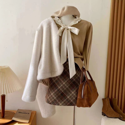 Plus Size Retro Plaid Wool Blend Skirt for Autumn/Winter, Bodycon A-Line Skirt for Plus Size Women, High-Waisted Slimming Mini Skirt
