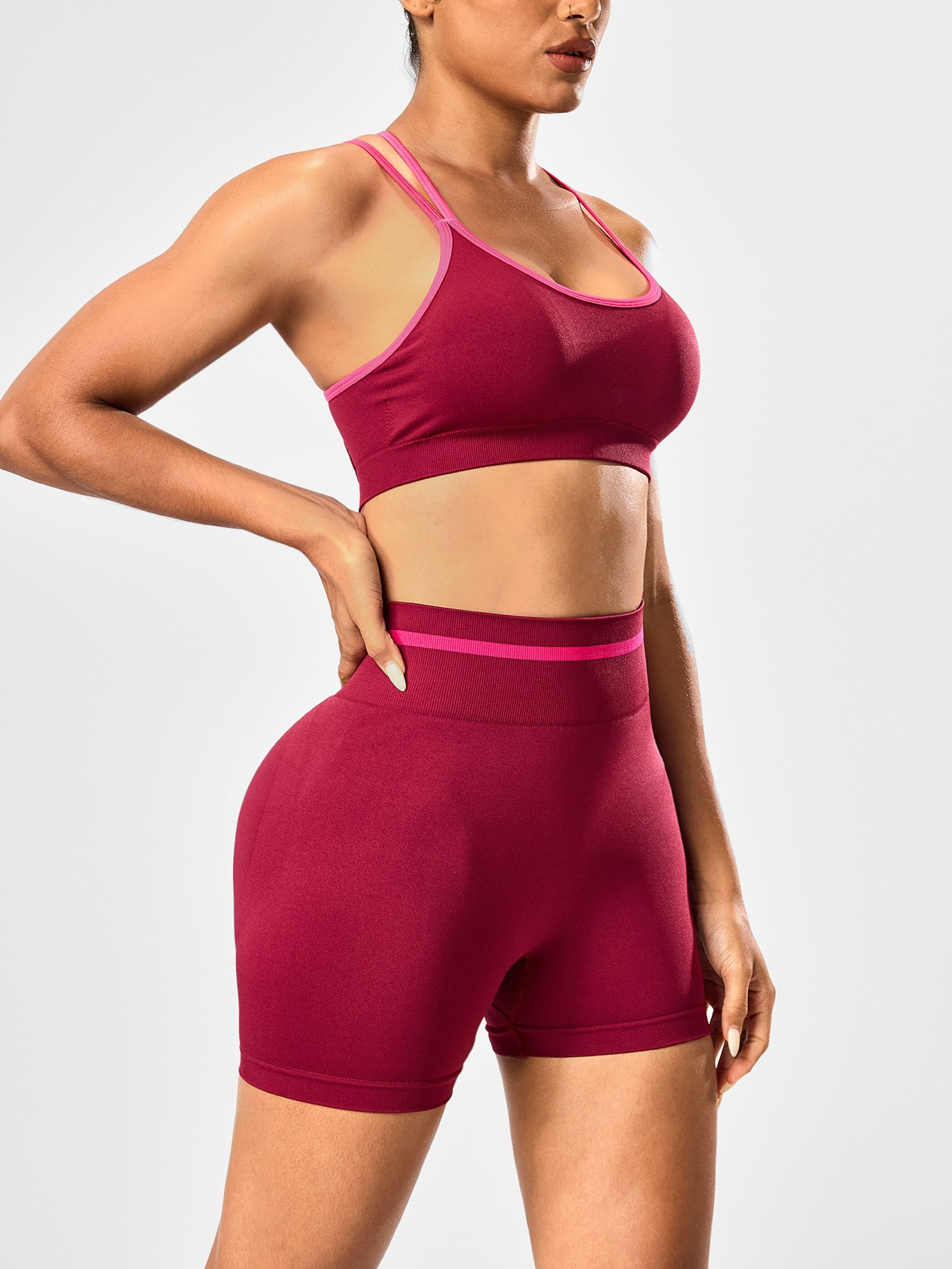 Europeos y estadounidenses color contraste trajes deportivos de yoga para mujeres cables de bra hueco de espalda para correr y acondicionamiento físico pantalones cortos