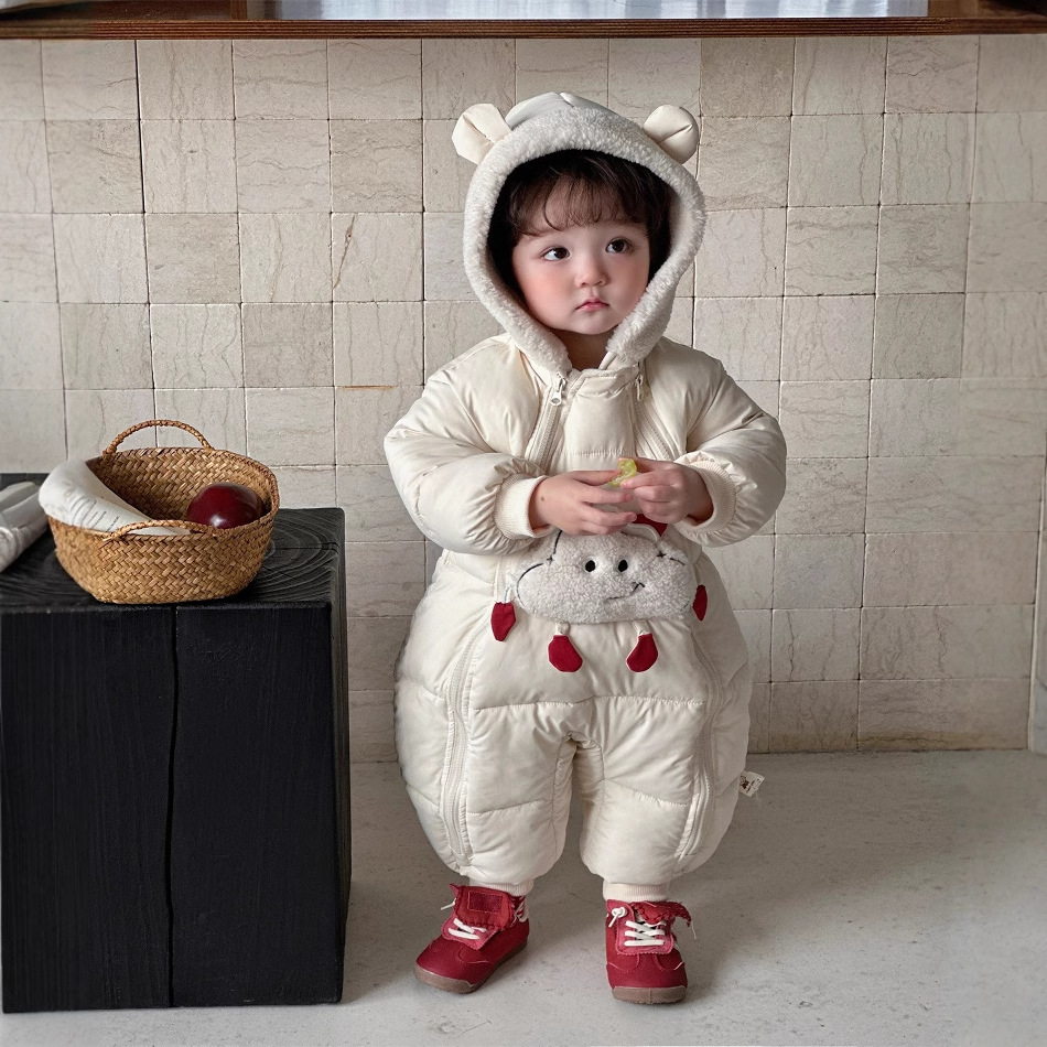 Nuevo Mono de Invierno 2025 Estilo Coreano con Diseño de Nube para Bebé, con Forro Polar y Relleno de Algodón, Elegante Traje de una Pieza para Niños