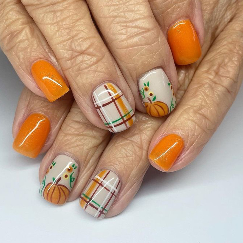 Orange Green Leaf Checkered Pumpkin Halloween Elements New Foreign Trade Fake Nails Wholesale 24 Pieces Short Style Orange Green Leaf Checkered Pumpkin Halloween Elements New Foreign Trade Fake Nails Wholesale 24 Pieces Short Style