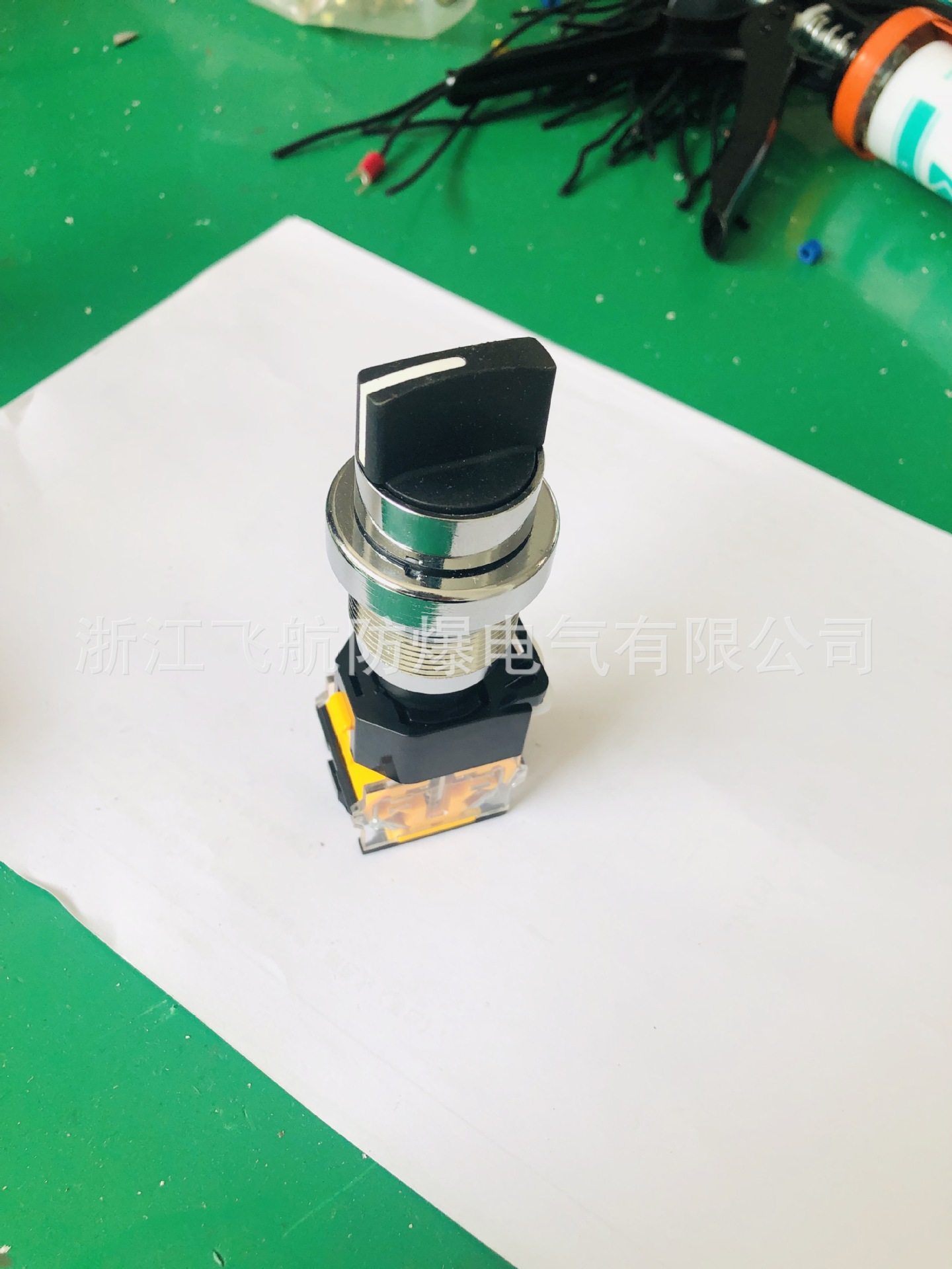 ������ť���� �������ͷ���������ť���أ�8030������������